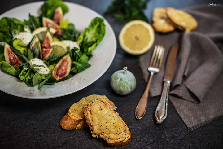 Feigen Salat mit Bergkäse Crostini - SalzburgMilch