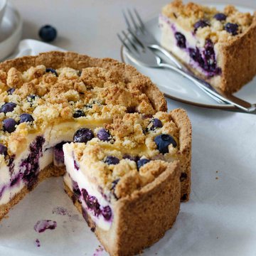 Heidelbeer Topfenkuchen mit Streusel